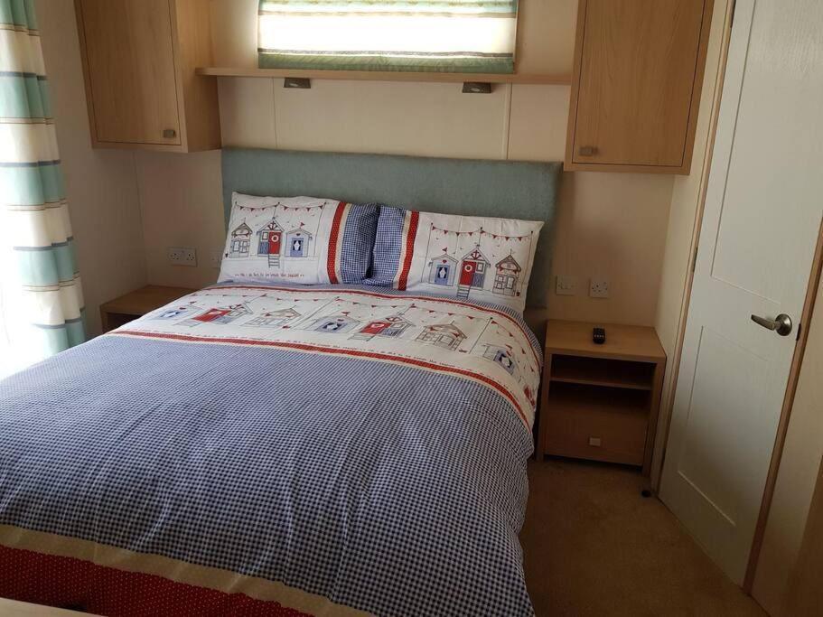 Home From Home Cosy Caravan Bembridge Extérieur photo